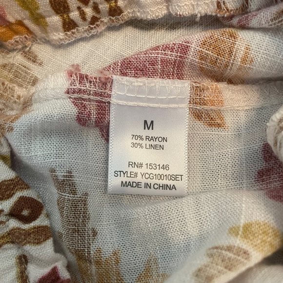 Good Luck Gem Boho Multicolor Floral Wide Leg Pants
Size Medium - Picture 5 of 7